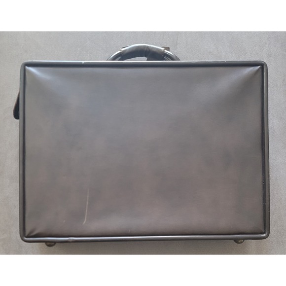 Hartmann Other - Vintage Hartmann Escort Vinyl‎ Attache Case Brown Briefcase 18 Inch